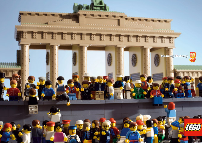 Chute mur berlin lego anniversaire