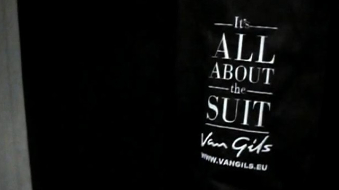 ''Tout est une question de costume Van Gils''