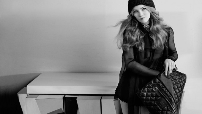 Vanessa Paradis poursuit sa collaboration avec Chanel depuis presque 20 ans