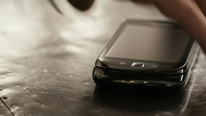 Le nouveau téléphone Torch de Blackberry pour les militants du style