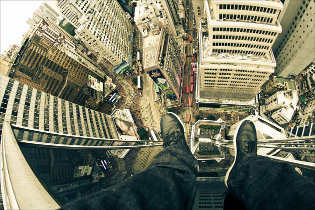 Andrew-Tso-Rooftopping-1