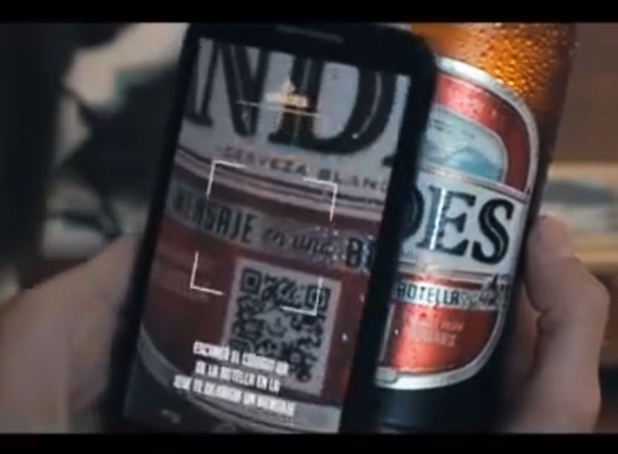 Cette bouteille de bière a un message pour vous