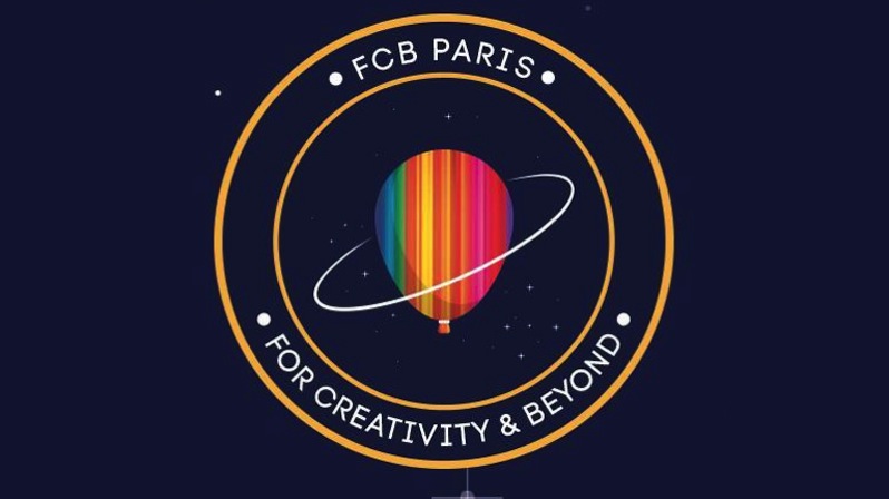 Fcb paris crea in space top