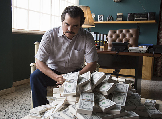 Pour la sortie de Narcos, Netflix distribue de vrais billets de 5€ couverts de cocaïne