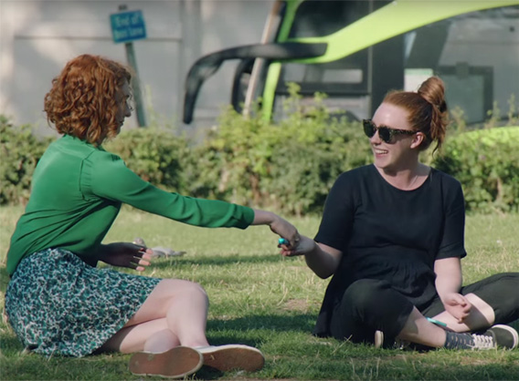 Mentos : des enfants conseillent des adultes en manque d&rsquo;amis