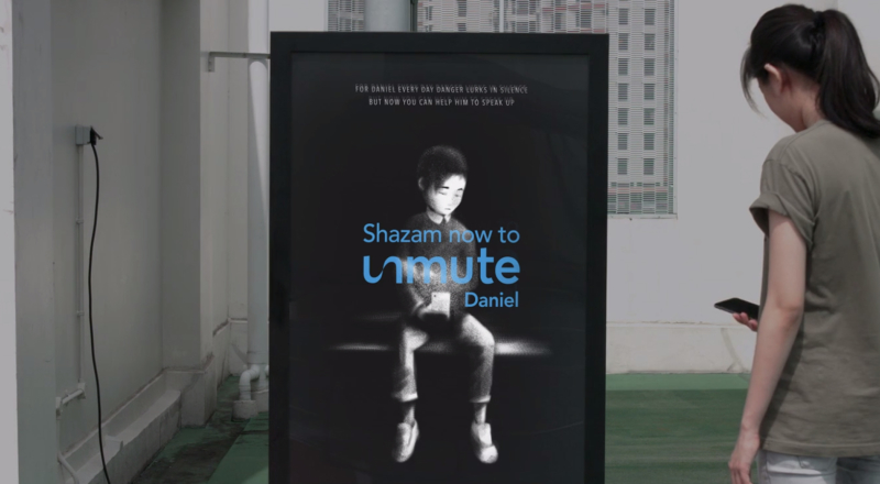 Shazam soutient une campagne d’affichage digital contre le cyber-harcèlement