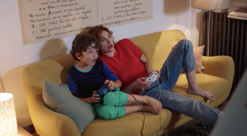 Avant le débat sur la PMA, ce superbe spot se demande ce qu’est un bon parent