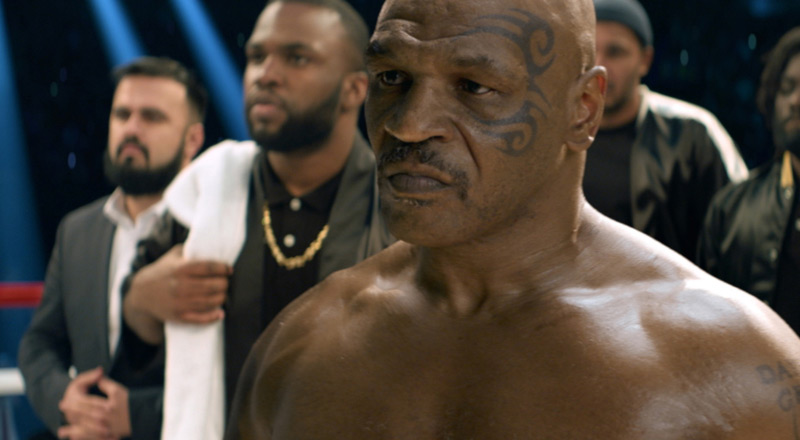 Mike Tyson monte sur le ring pour Boursorama Banque (màj avec le making-of)