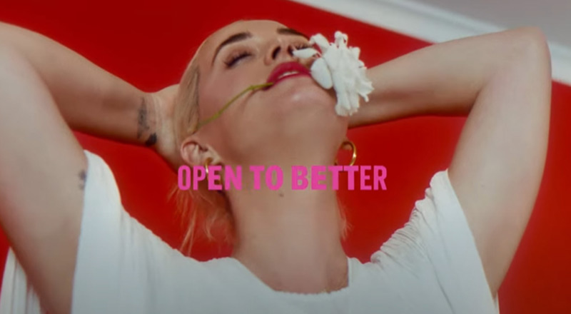 Musique de la pub Coca-Cola 2021 avec Katy Perry