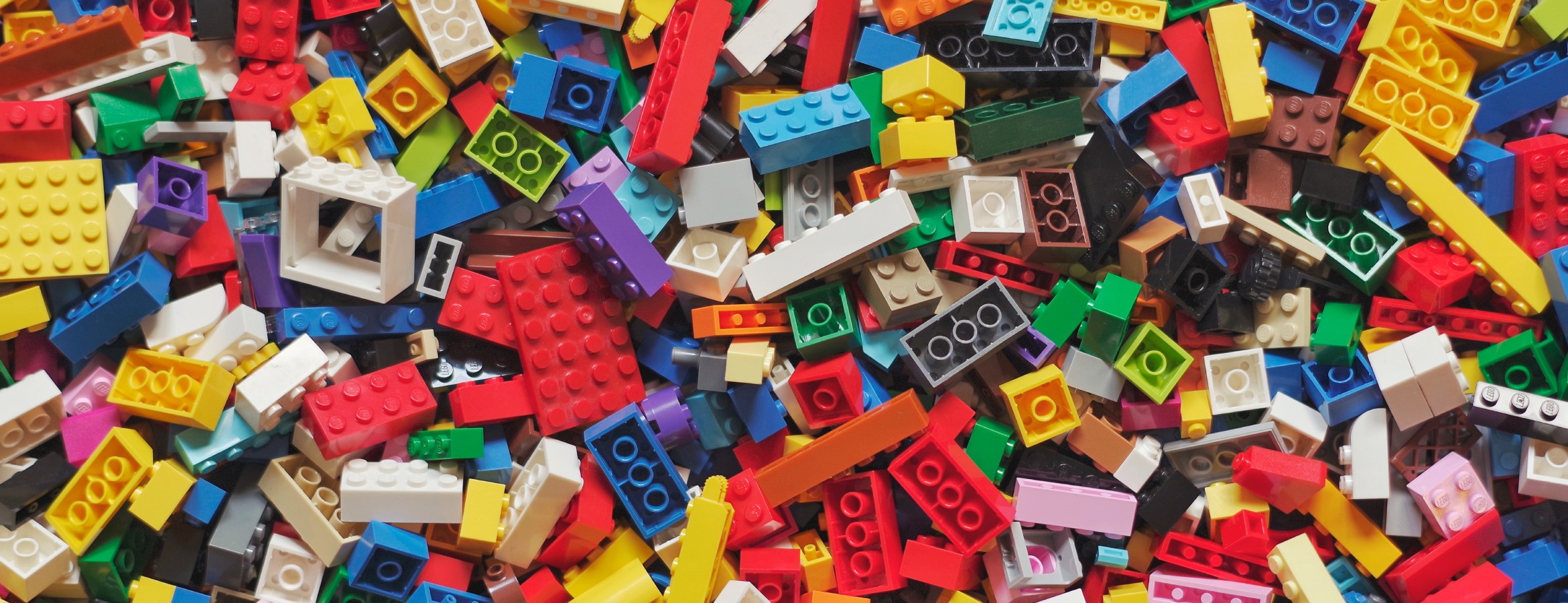 LEGO fait du pied aux adultes – La Réclame