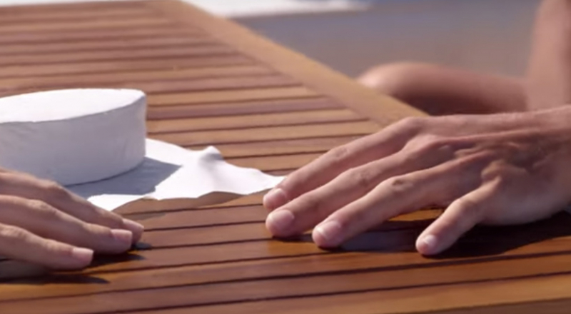 Musique de la Pub Caprice des Dieux « Seuls au Monde » 2021