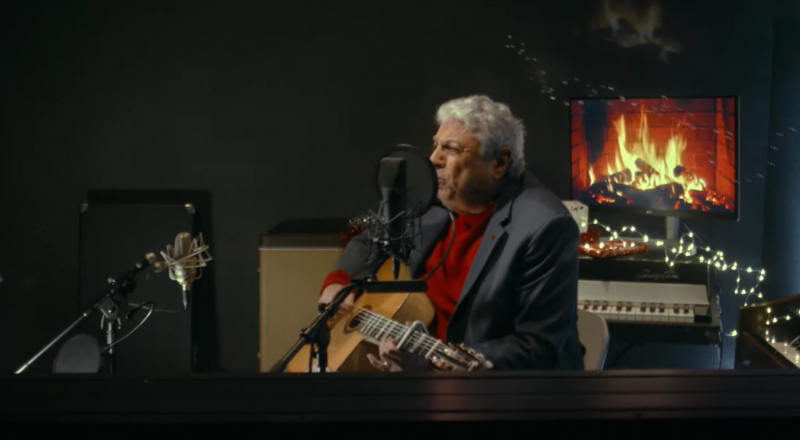 Enrico Macias nous appelle à donner do-do-onner notre sang pour Noël