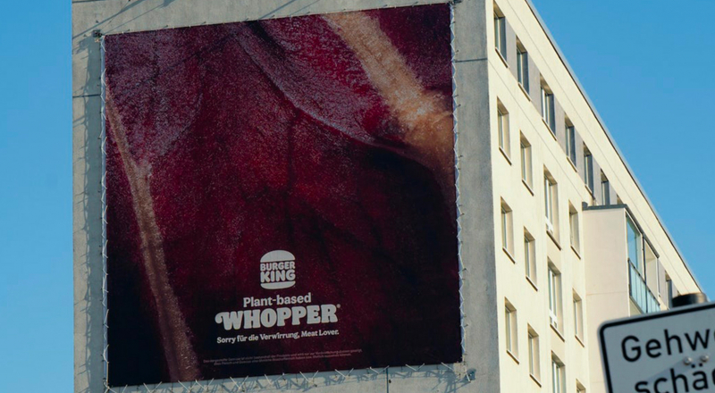 Burger King dupe les carnivores avec des affiches en trompe-l’oeil