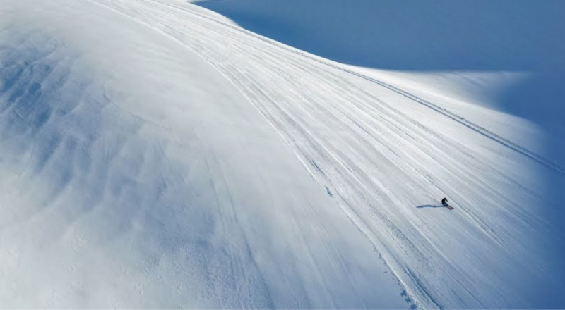 Musique de la pub Airbnb 2023 : Skiing