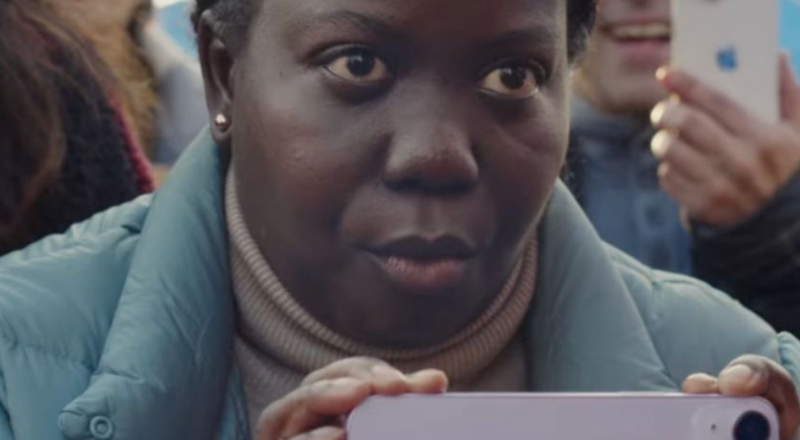 Musique de la pub iPhone 14 : mode Action