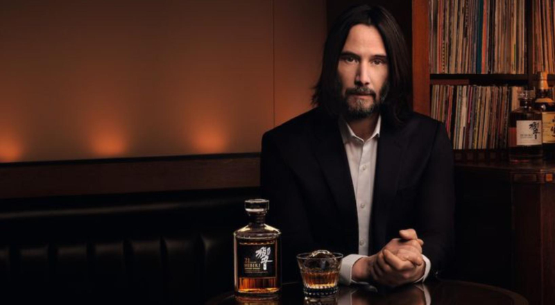 Keanu Reeves et Sofia Coppola se retrouvent autour d’un whisky Suntory