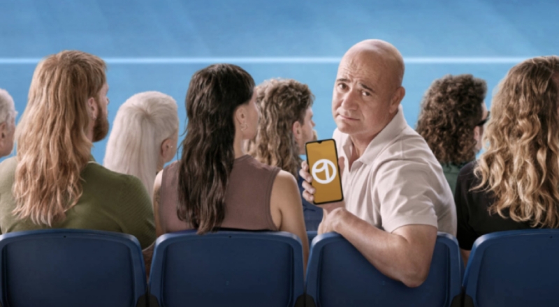 Uber dévoile une campagne 99% mulet avec Andre Agassi