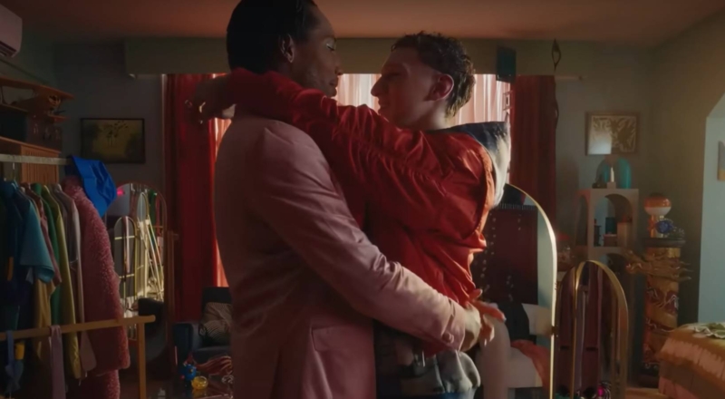 Musique de la pub Tinder 2024 – Tout commence avec un Swipe “Un deuxième dressing”