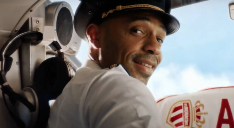 La Ligue 1 s&rsquo;exporte dans une pub à grand spectacle, avec Thierry Henry en guest