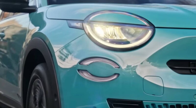 Musique de la pub Fiat 600 électrique et hybride 2024