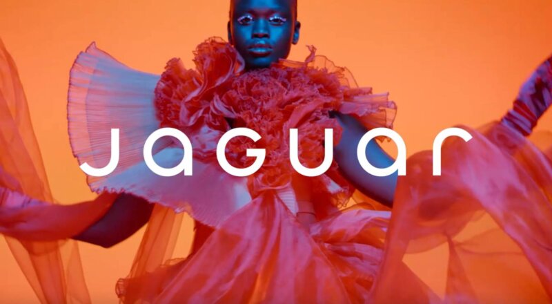 Pourquoi le rebranding de Jaguar fait jaser ?