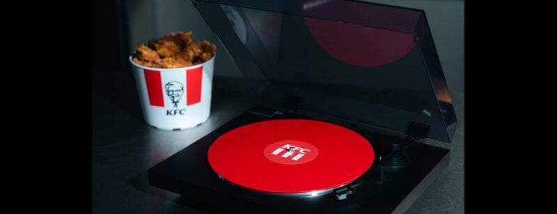 KFC transforme ses cuisines en dancefloor avec la Tenders Room