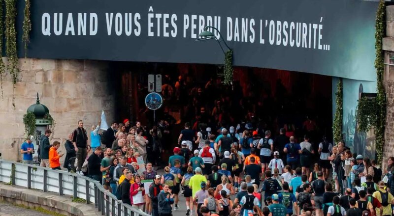 The Last of Us plonge le marathon de Paris dans l’obscurité 