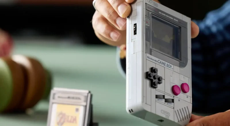 LEGO et Nintendo lancent une réplique en briques de la Game Boy
