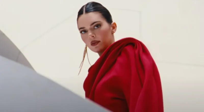 Musique de la pub L’Oréal Paris x Mugler avec Kendall Jenner (2025)