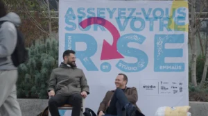 « Asseyez-vous sur votre R.S.E » : Emmaüs tance les entreprises de La Défense « Asseyez-vous sur votre R.S.E » : Emmaüs tance les entreprises de La Défense