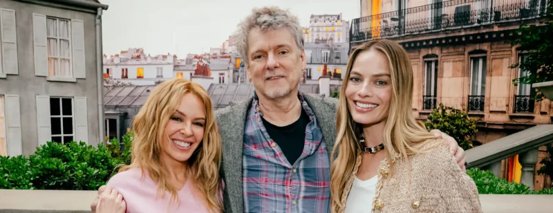 Agrégateur : Les publicités - margot robbie kylie minogue michel gondry chanel top